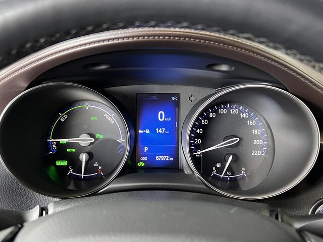 Toyota C-HR 1.8 Hybrid Executive Ultimate | Trekhaak | 18" LMV | ALL-Season | Adap.Cruise | All-in rijklaarprijs