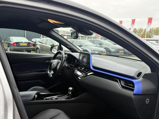 Toyota C-HR 1.8 Hybrid Bi-Tone