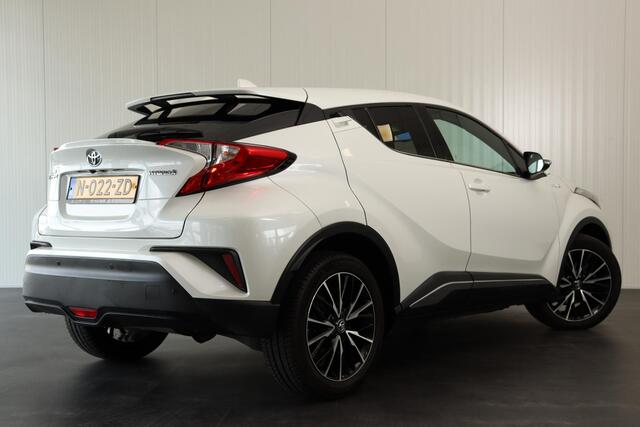 Toyota C-HR 1.8 Hybrid Dynamic, Chrome paket, Keyless Entry, DAB Radio, 18" inch lm velgen!