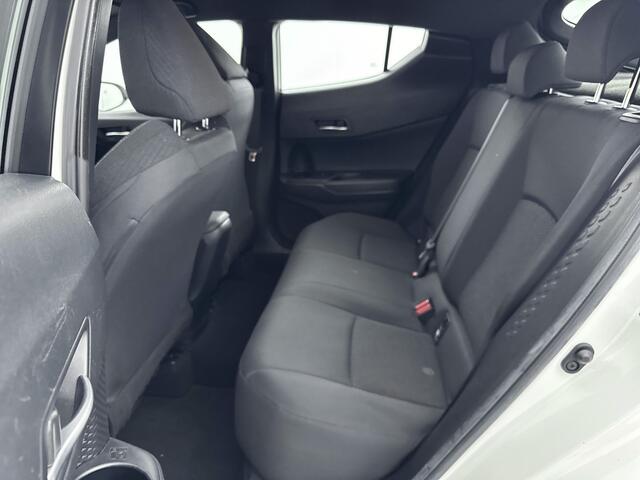 Toyota C-HR 1.2 Active | Garantie t/m 25-02-2029 mogelijk | Climate control | Cruise control