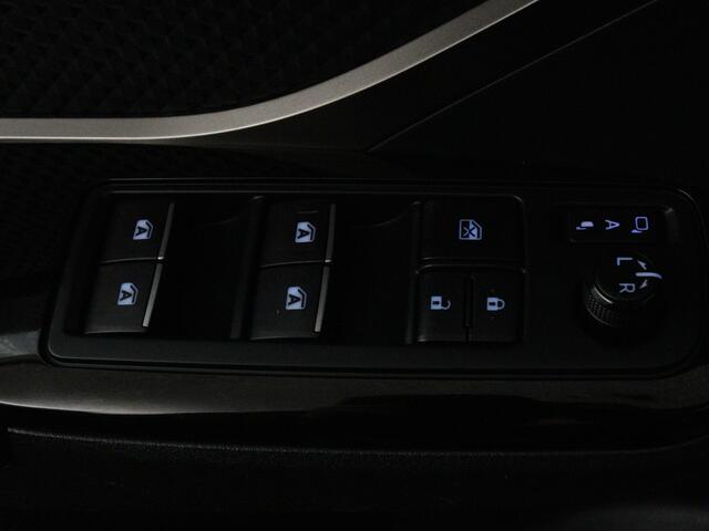 Toyota C-HR 1.2 Energy | Verwarmde voorstoelen | Navigatie | Trekhaak |