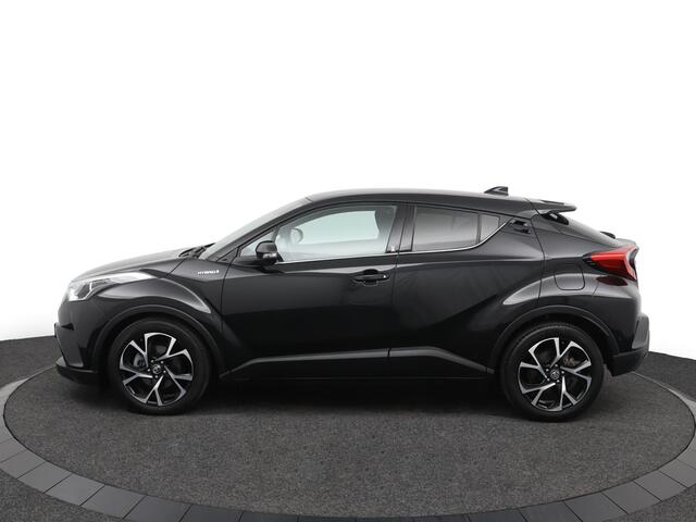 Toyota C-HR 1.8 Hybrid Style | Navigatie | Stuur en stoelverwarming | Parkeersensoren |