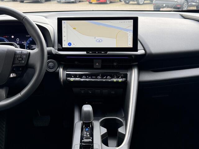 Toyota C-HR 1.8 Hybrid Executive | NAP | 1e eigenaar | Dealer onderhouden | 360 graden camera | Stoelverwarming | Pano dak | Elektrische bestuurderstoel | Heads-up display | Cruise adaptief |