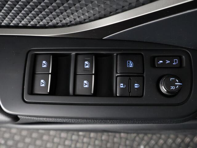 Toyota C-HR 116 PK DYNAMIC URBAN NAVI 1e EIG GARANTIE 6-2028 ! LMV.CLIMA. ADAPTIEF CRUISE CONTROL . KEYLESS ENTRY . ELEKTRISCHE INKLAPBARE SPIEGELS .