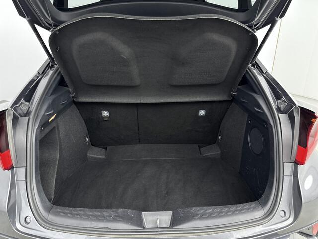 Toyota C-HR 1.8 Hybrid Executive | Trekhaak | Applecarplay | JBL sound |