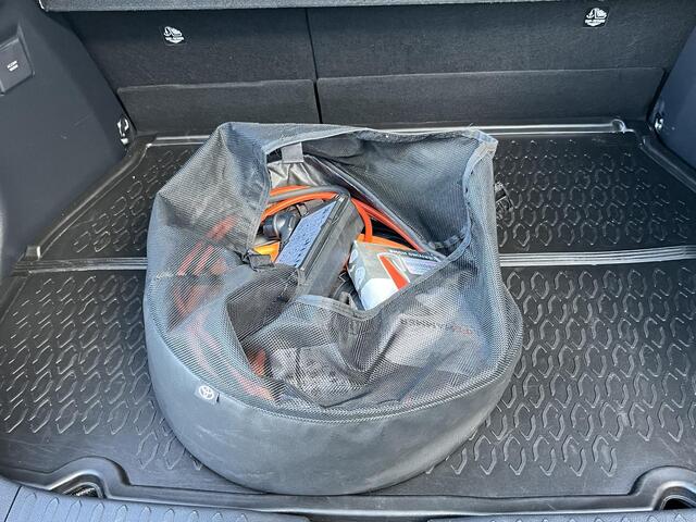 Toyota C-HR 2.0 Plug-in Hybrid 220 First Edition