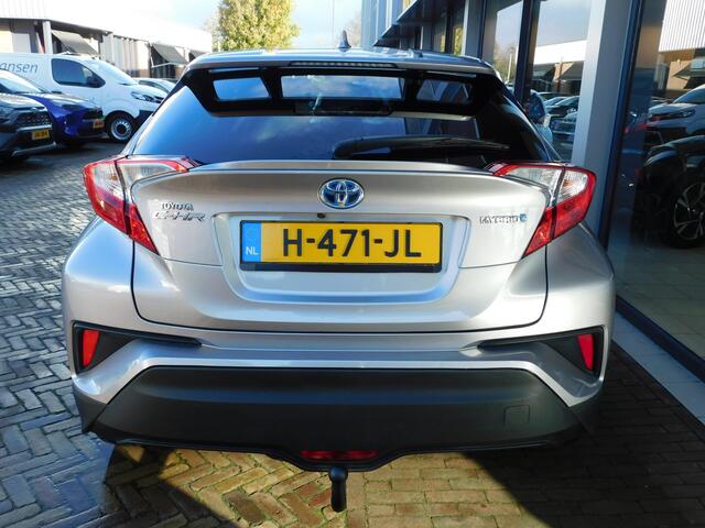 Toyota C-HR 1.8 Hybrid Dynamic | Trekhaak