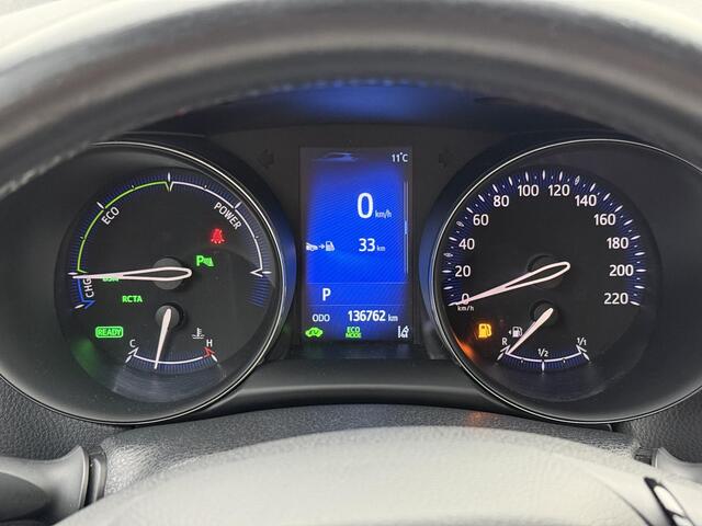 Toyota C-HR 1.8 Hybrid Bi-Tone **NAVIGATIE/ DODEHOEK DETECTIE/ STOELVERWARMING/ ADAPTIEF CRUISE CONTROL**