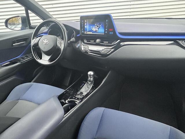 Toyota C-HR 1.8 Hybrid Bi-Tone | Camera | Navi | Trekhaak |