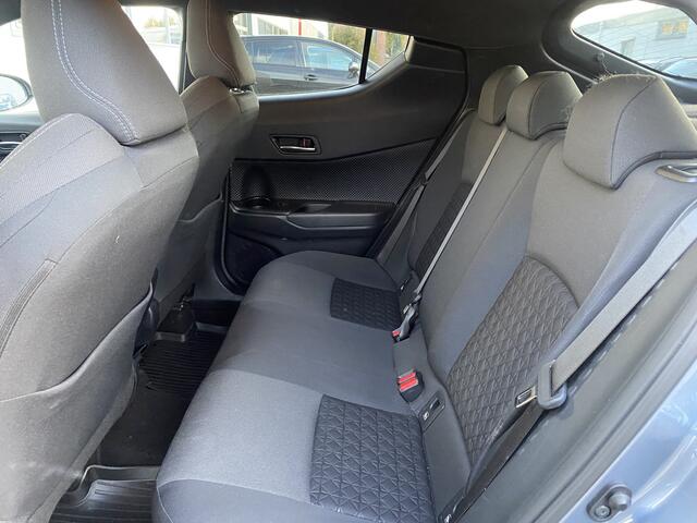 Toyota C-HR 1.8 Hybrid Dynamic Limited Parkeersensoren Stoel Stuur verwarming Carplay Dealer Onderhouden