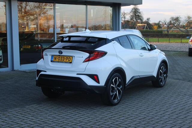 Toyota C-HR 1.8 Hybrid Style Trekhaak/JBL/Led/Adaptive