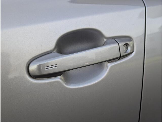 Toyota C-HR 1.2 Bi-Tone | Automaat | Trekhaak 1100Kg | Stoelverw. | Adapt. Cruise | Camera | Navi | Keyless