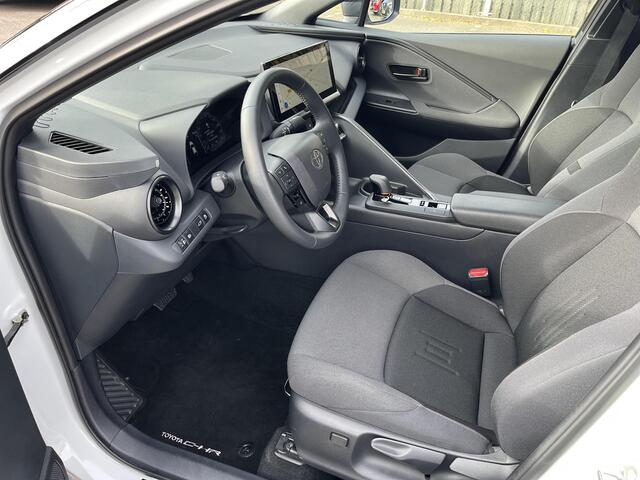 Toyota C-HR 2.0 Hybrid 200 First Edition | Navigatie | Apple CarPlay/Android auto | Panoramadak | Achteruitrijcamera | Elektrische achterklep