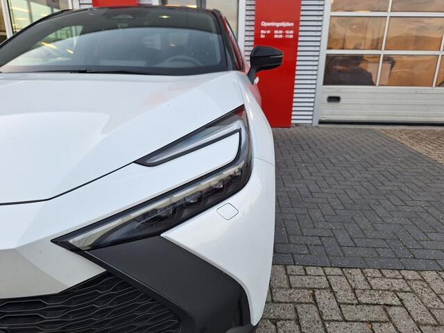 Toyota C-HR 1.8 Hybrid 140 First Edition met Winterpack