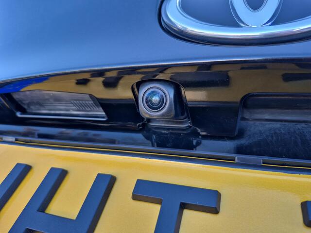 Toyota C-HR 2.0 Hybrid GR-Sport | Apple CarPlay/Android auto | Achteruitrijcamera | Stoelverwarming