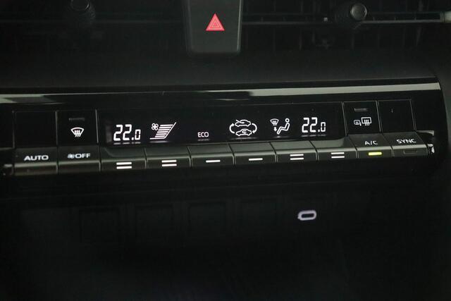 Toyota C-HR 1.8 Hybrid 140 Dynamic | Parkeer sensoren | Navigatie | Dodehoek detectie |