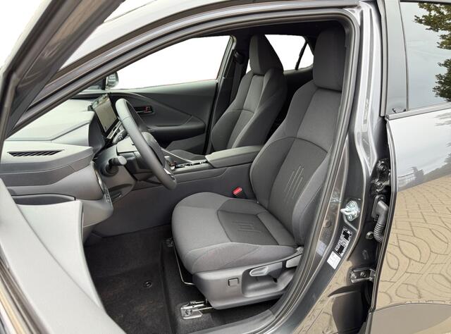 Toyota C-HR 2.0 PHEV 220 Dynamic I Direct leverbaar I Navi I Keyless