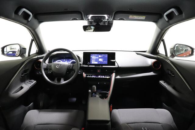 Toyota C-HR 2.0 Plug-in Hybrid 220 Dynamic, Zwarte 18" inch velgen & Logo's, Oranje Accenten en Remklauwen, Stuur & Stoelverwarming!