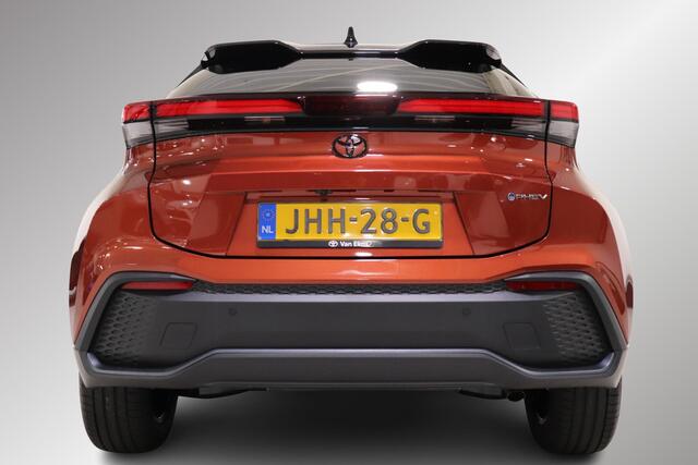 Toyota C-HR 2.0 Plug-in Hybrid 220 Dynamic, Zwarte 18" inch velgen & Logo's, Oranje Accenten en Remklauwen, Stuur & Stoelverwarming!