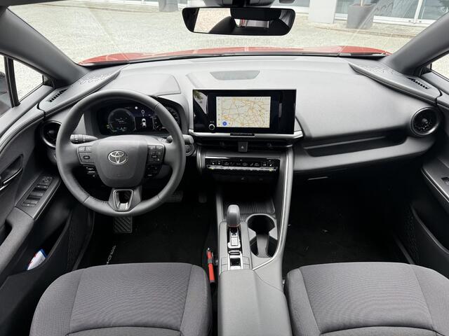Toyota C-HR 2.0 Plug-in Hybrid 220 Dynamic **STOEL EN STUURWIELVERWARMING/ DODEHOEK DETECTIE/ PARKEERSENSOREN/ KEYLESS**