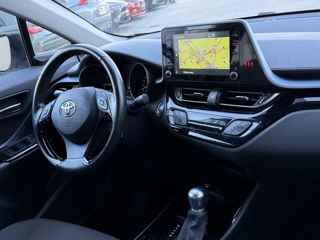Toyota C-HR 1.8 140pk Hybrid Dynamic | Trekhaak | Keyless | Navigatie |