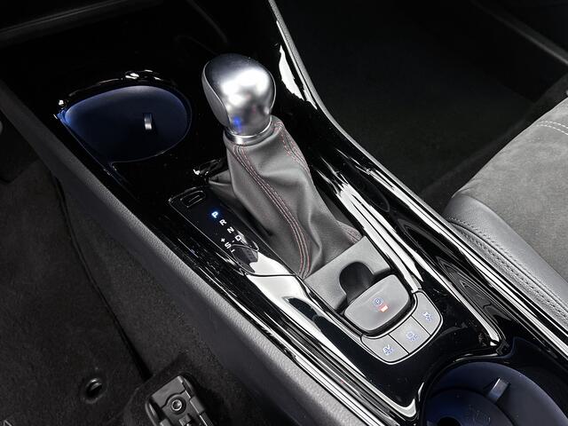 Toyota C-HR 2.0 Hybrid GR-Sport 183 PK | 1e Eigenaar | NIEUW Geleverd en Onderhouden | Treeplanken | JBL |