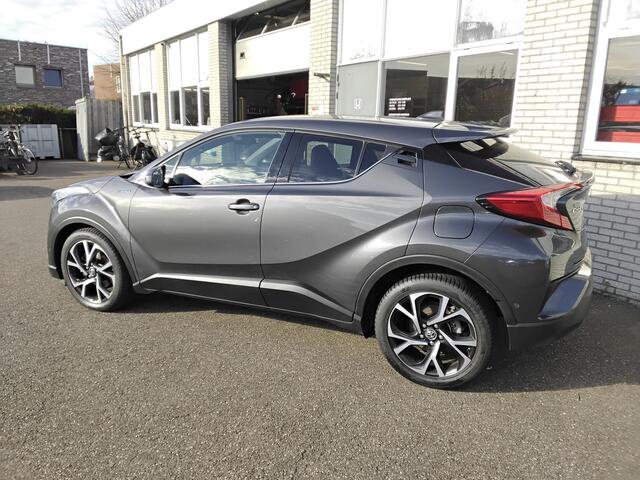 Toyota C-HR 1.8 Hybrid Style Blindspot