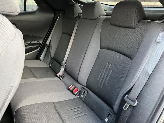 Toyota C-HR 2.0 Plug-in Hybrid 220 Dynamic