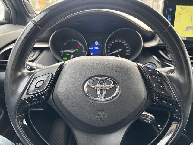 Toyota C-HR 1.8 Hybrid Automaat Dynamic All-Seasons / Navigatie / Full LED