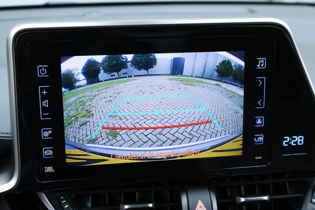 Toyota C-HR 1.8 Hybrid Bi-Tone Limited, Leder, Navi, JBL Stoelverwarming, Navigatie, BSM, Keyless Entry / start, Parkeercamera
