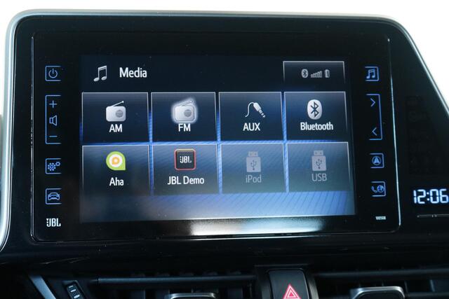 Toyota C-HR 1.8 Hybrid Bi-Tone Limited, Leder, Navi, JBL Stoelverwarming, Navigatie, BSM, Keyless Entry / start, Parkeercamera