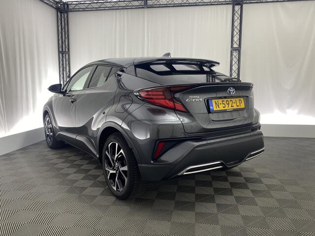 Toyota C-HR 2.0 Hybrid Business Plus Luxury | Apple Carplay | Dodehoek Det. | Navi | Camera |