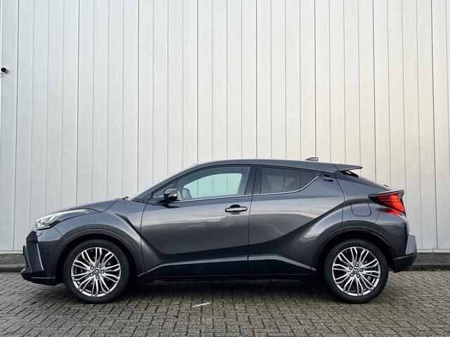 Toyota C-HR 1.8 Hybrid 140 Executive Parkeersensoren Stoelverwarming Carplay