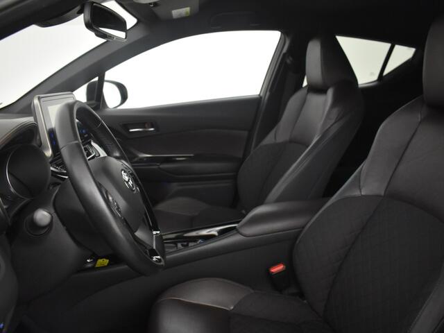 Toyota C-HR 1.8 Hybrid Executive Edition | Navigatie | Parkeersensoren v + a