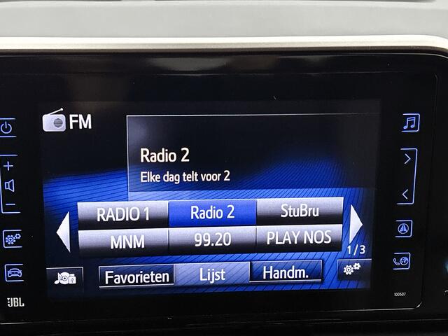 Toyota C-HR 1.8 Hybrid Executive | Premium uitvoering |