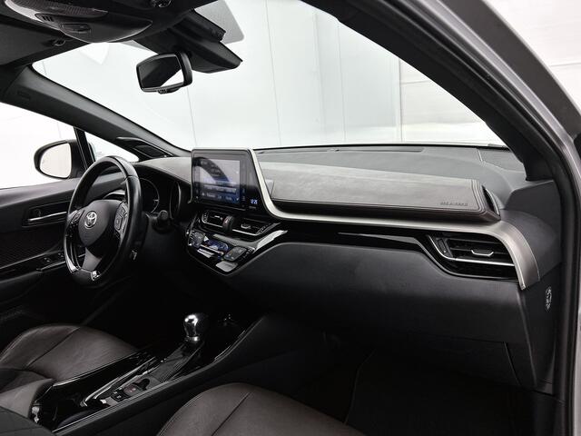 Toyota C-HR 1.8 Hybrid Executive | Trekhaak | PDC |