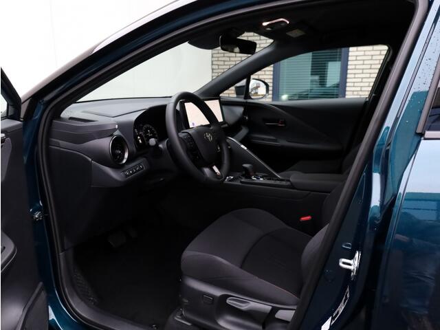 Toyota C-HR 2.0 PHEV 220 Dynamic | Nieuw! | Bi-Tone | Stoel/Stuurwielverwarm