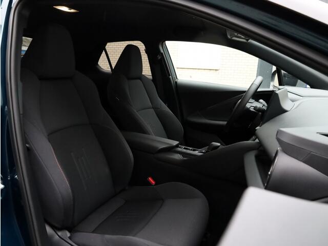 Toyota C-HR 2.0 PHEV 220 Dynamic | Nieuw! | Bi-Tone | Stoel/Stuurwielverwarm