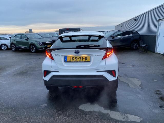 Toyota C-HR 1.8 Hybrid Active Apple CarPlay/Android Auto Navigatie, achteruitrij camera, keyless, adaptieve cruise control