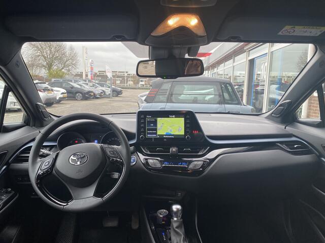 Toyota C-HR 1.8 Hybrid Style Bi-Tone BSM Apple CarPlay JBL