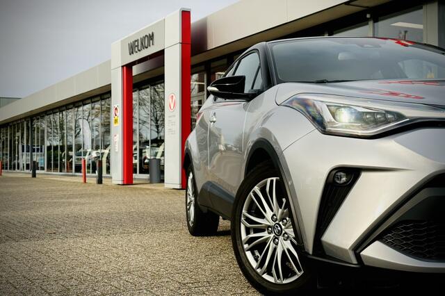 Toyota C-HR 1.8 Hybrid Executive | STOELVERWARMING | ADAPTIEVE CRUISE