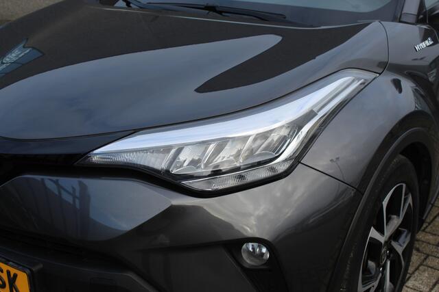 Toyota C-HR 1.8 Hybrid Achteruitrijcamera/Miracast/Bluetooth/Cruise control/DAB+/Parkeersensoren rondom/Inklapbare spiegels/Dodehoek detectie/18 Inch/Privacy glass