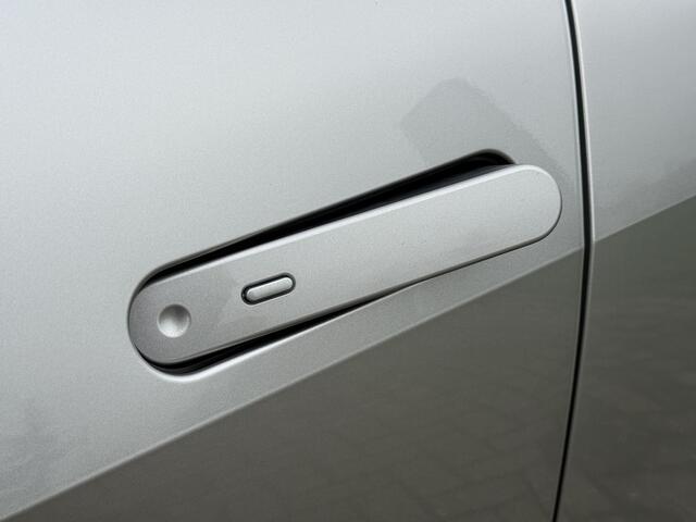 Toyota C-HR 2.0 Plug-in Hybrid 220 Dynamic plus | Stoel-stuurverwarming | Camera | Keyless |