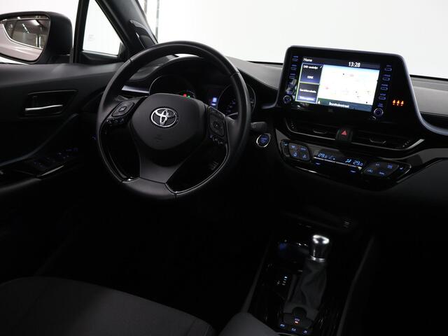 Toyota C-HR 2.0 Hybrid First Edition | Camera | Navigatie | Stoelverwarming | Apple CarPlay/Android auto | Adaptieve Cruise Control | Rij-hulppakket |