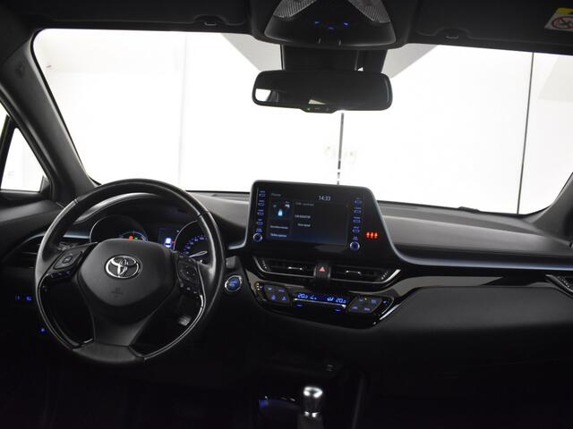 Toyota C-HR 2.0 Hybrid Dynamic | BSM | All Season | Carplay