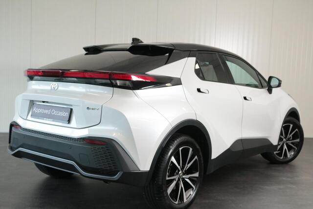 Toyota C-HR 1.8 Hybrid 140 First Edition Limited , Stuurverwarming
