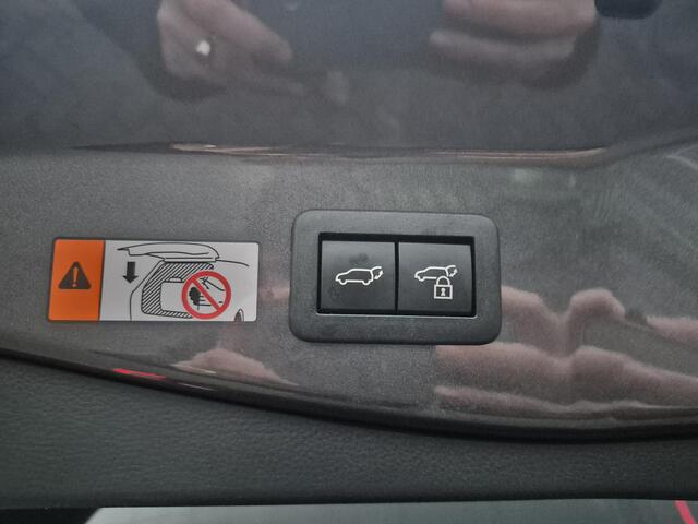 Toyota C-HR 1.8 Hybrid 140 First Edition | BSM | PDC V+A | Keyless | elektr. achterklep |