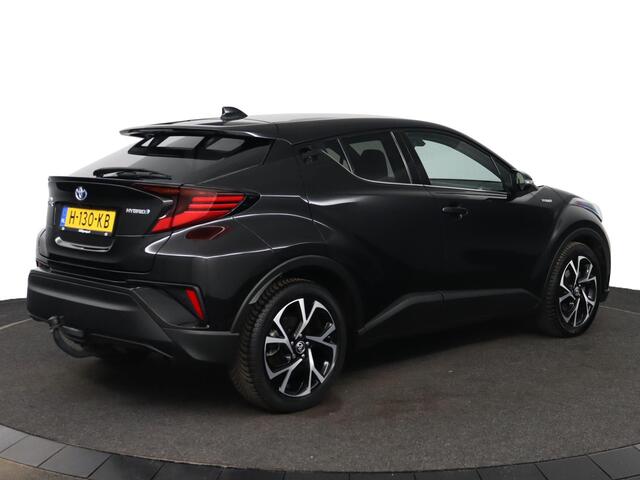 Toyota C-HR 1.8 Hybrid First Edition | Trekhaak | Navigatie | Apple carplay & Android auto |