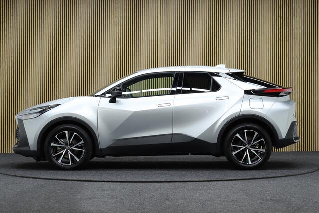 Toyota C-HR Hybrid 140 Style Edition | Dodehoekdetectie | Navigatie | Parkeerhulp | Winterpakket