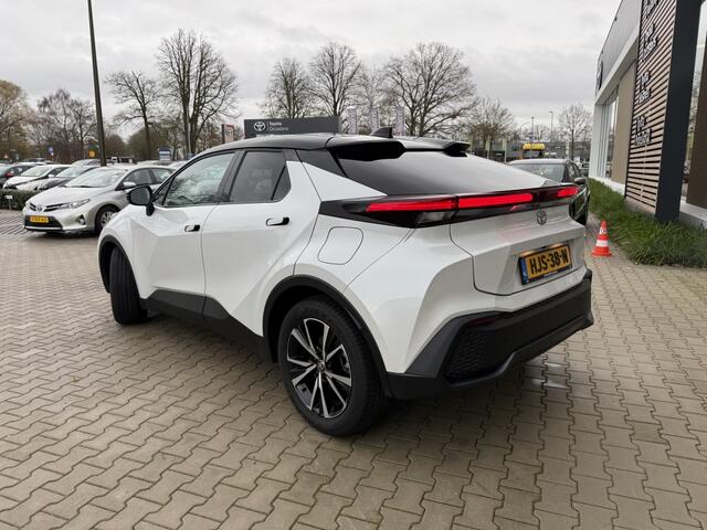 Toyota C-HR 1.8 Hybrid Bi-tone | Stoel/stuur verwarm. | PDC v/a | Blindspot
